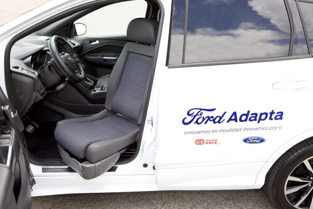 Vehículo Ford Adapta